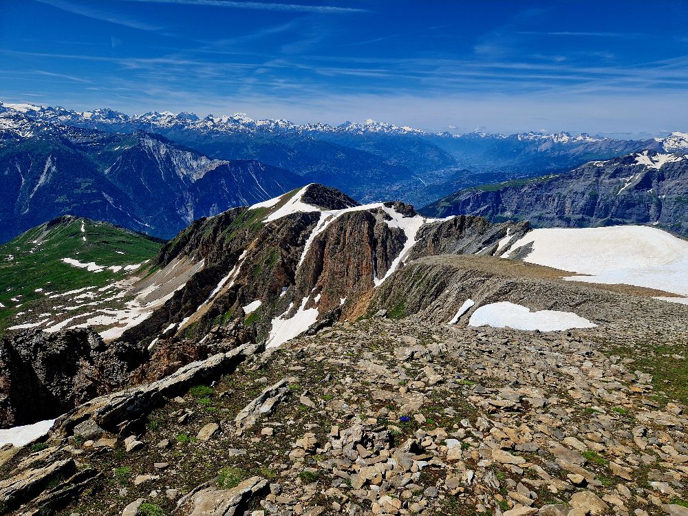 3.%20%20Aussicht%20vom%20Gipfel